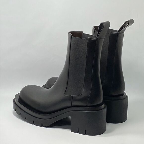 Bottega Veneta Lug Sole Pull On Ankle Boots size 39 - Picture 8 of 13